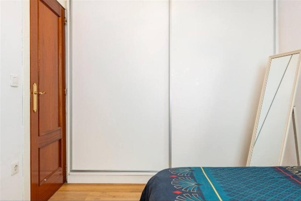 Acogedora Habitacion En Apartamento Compartido Amplio Y Centrico Granada Exterior photo